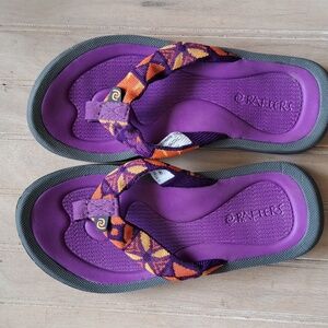 Rafters Kid’s Breeze Hawaiian Colorful Comfort Lightweight Beach Flip Flops